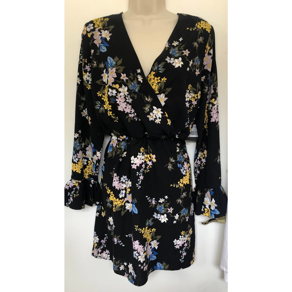 NWT Black Tape SZ: SP Floral Dress